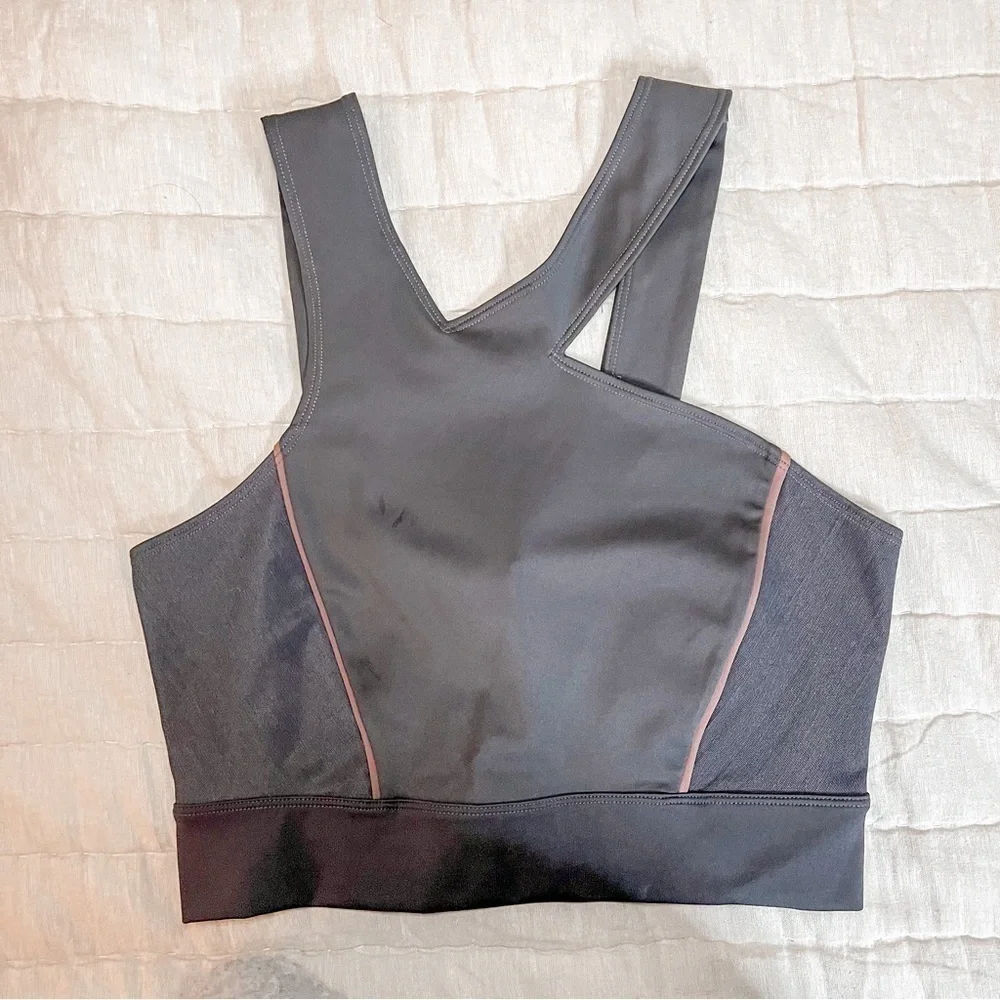 Under Armour Misty Copeland Asymmetrical Gray Sports Bra Crop Top Size Small